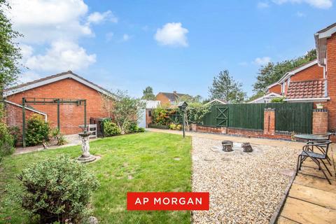 3 bedroom bungalow for sale, Lockside Close, Brierley Hill, West Midlands, DY5
