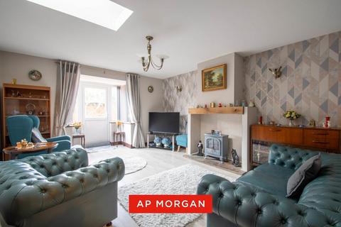 3 bedroom bungalow for sale, Lockside Close, Brierley Hill, West Midlands, DY5