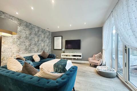 4 bedroom semi-detached house for sale, Old Hall Road, Whitefield, M45