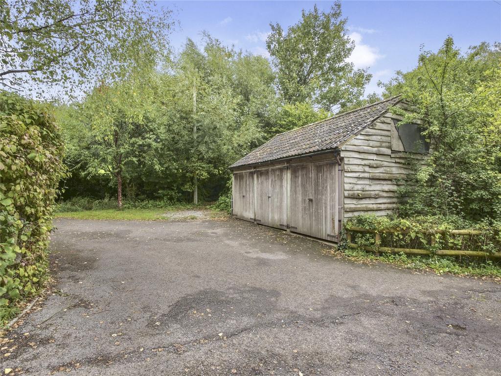 Triple Garage