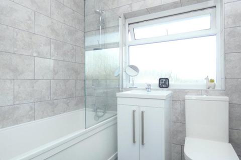 3 bedroom apartment to rent, Hawtrey Road, London, NW3