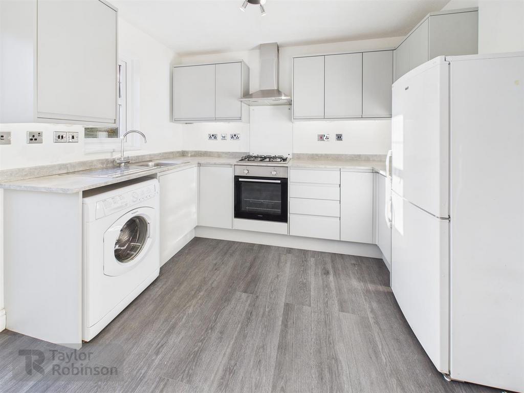 CAM02600 G0-PR0607-STILL010.jpg