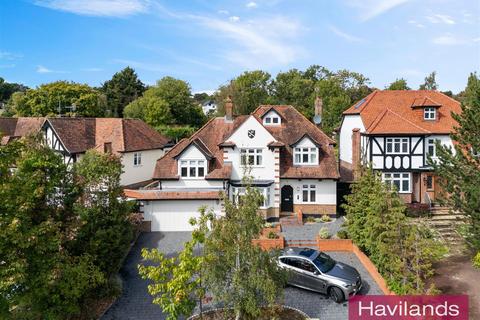 undefined, Eversley Crescent, London