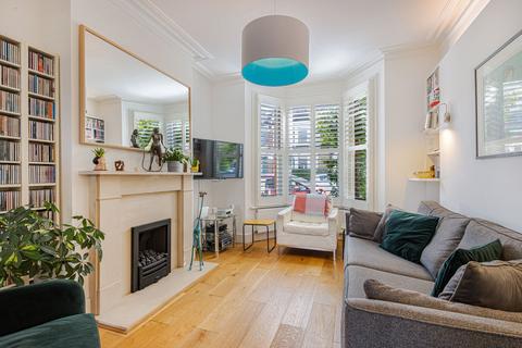 4 bedroom terraced house for sale, Hertford Road, London N2