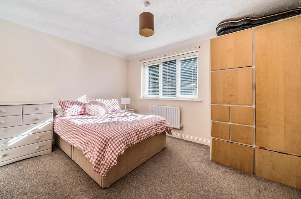 1349795-7-68c3e56...