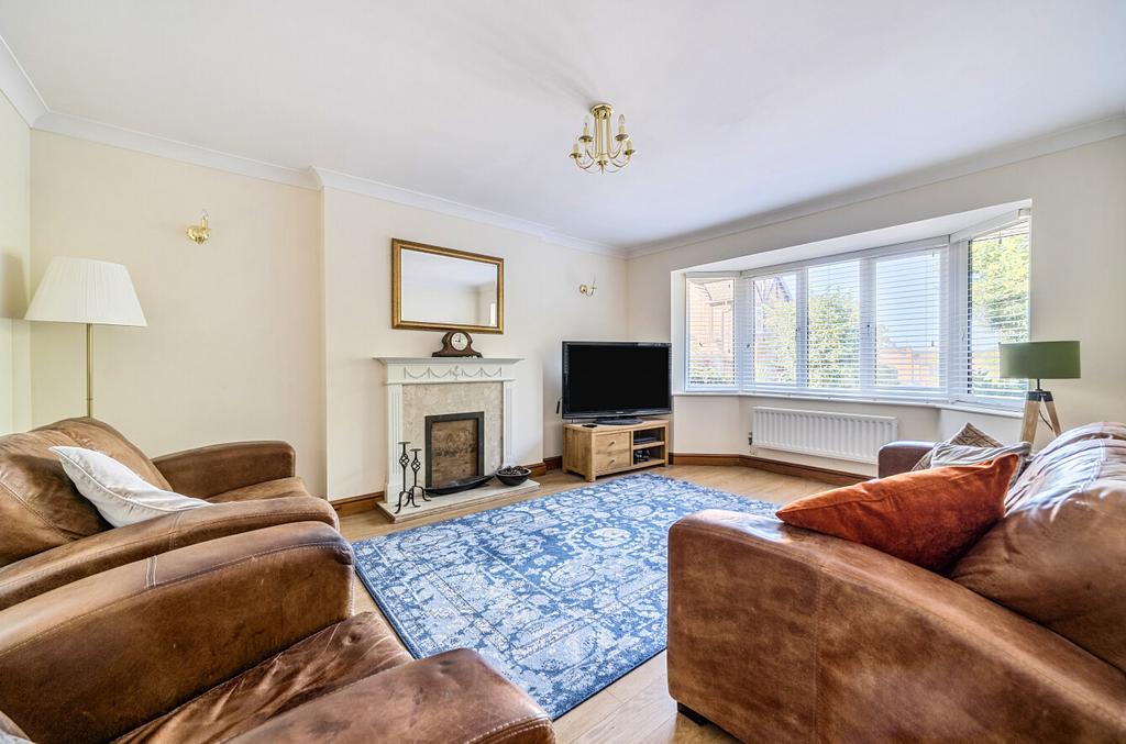 1349795-9-68c3e5b...