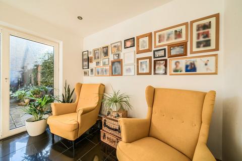 22 Anthony Wall, Warfield, Bracknell, RG42 3UL