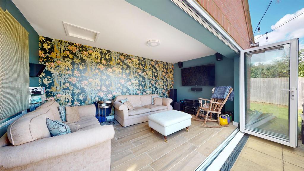 Partial Garage Conversion - Family Room/Home Offic