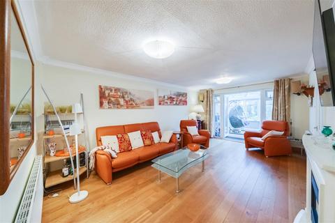 undefined, Vale Road, Dartford