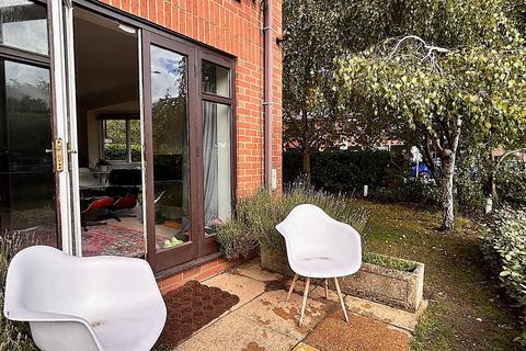 undefined, Station Road, Henley-on-Thames RG9