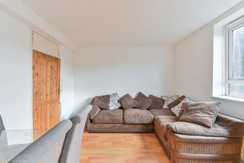 Randisbourne Gardens, Beckenham Hill, London, SE6