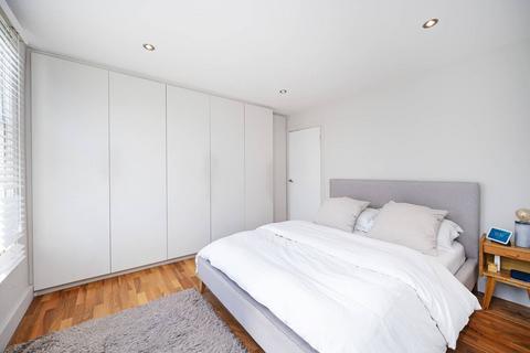 3 bedroom maisonette for sale, Powerscroft Road, Lower Clapton, London, E5