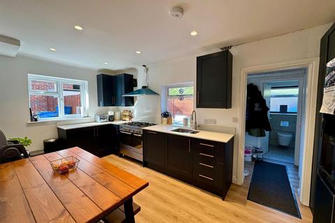 3 bedroom semi-detached house for sale, Cold Harbour Lane, Farnborough GU14