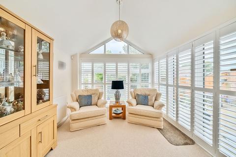 2 Willow Mews, Caterham, CR3 5WJ