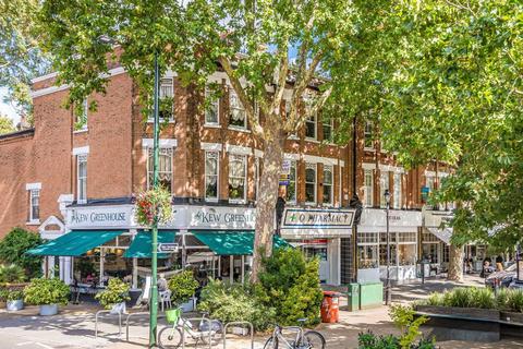 3a Station Parade, Richmond, TW9 3PS