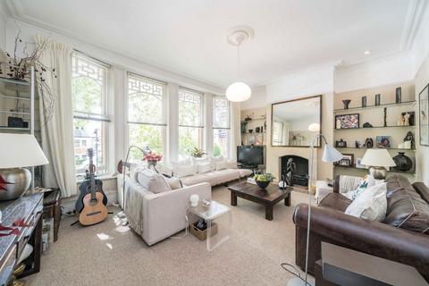 3a Station Parade, Richmond, TW9 3PS