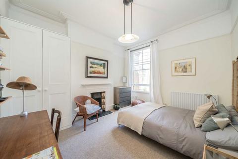3a Station Parade, Richmond, TW9 3PS