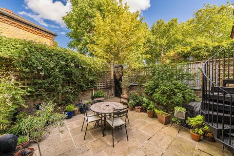 3a Station Parade, Richmond, TW9 3PS