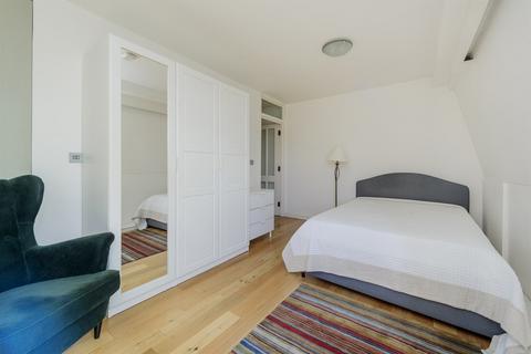 Studio for sale, Sherborne Court, Cromwell Road, London, SW5