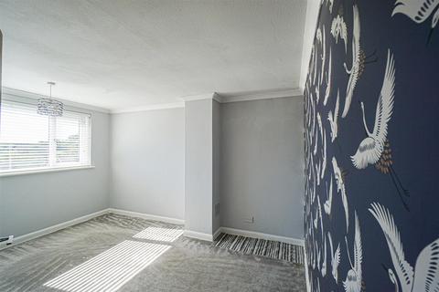 4 bedroom semi-detached house for sale, Birch Way, Hastings