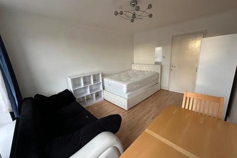 2 bedroom flat to rent, Holloway Road, N7 Area