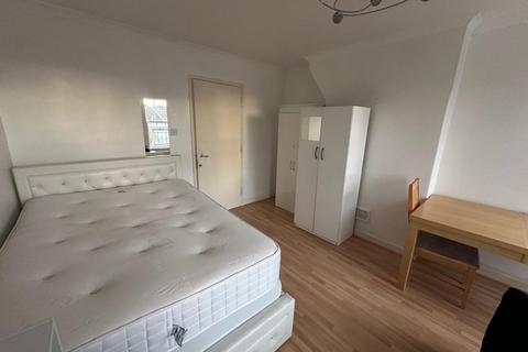 2 bedroom flat to rent, Holloway Road, N7 Area