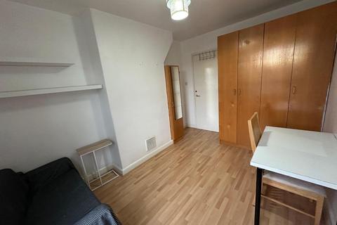 2 bedroom flat to rent, Holloway Road, N7 Area