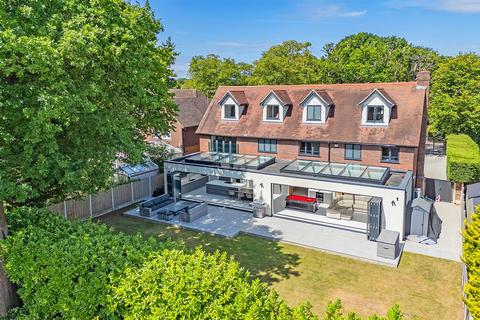 undefined, Brockley Grove, Hutton, CM13