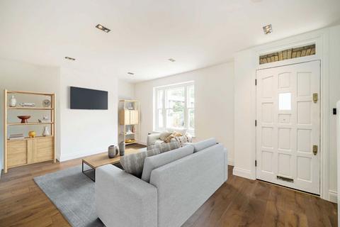 3 bedroom flat to rent, Avondale Park Gardens, London W11