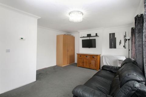 undefined, Dunedin Road, Rainham RM13