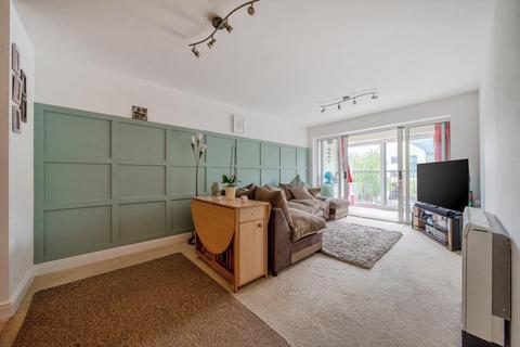 undefined, Thornhill Close,  Carterton,  OX18