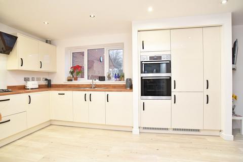 4 bedroom detached house for sale, Malham Drive, Harrogate