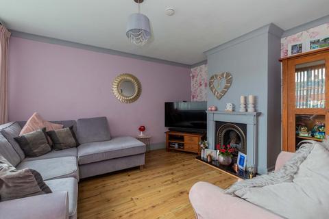 91 Tamar Way, Slough, SL3 8SY