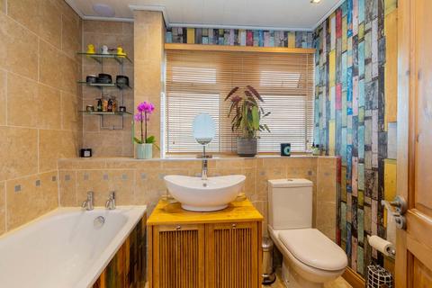 91 Tamar Way, Slough, SL3 8SY