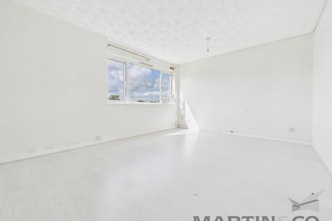 3 bedroom maisonette for sale, Lumsden Road, Southsea