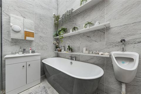 3 bedroom maisonette for sale, Red Lion Street, Surrey