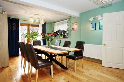 5 bedroom detached house for sale, Church Street, Caerphilly CF83