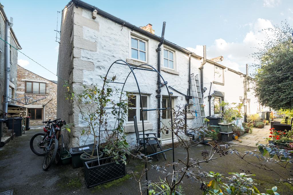 1 Victoria Place