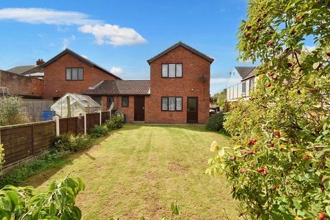 undefined, High Street, Binbrook LN8 6BH