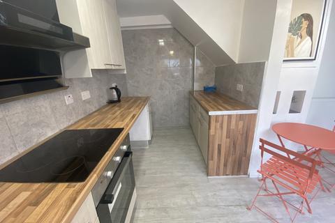 4 bedroom townhouse to rent, Broad Green, Southampton SO14