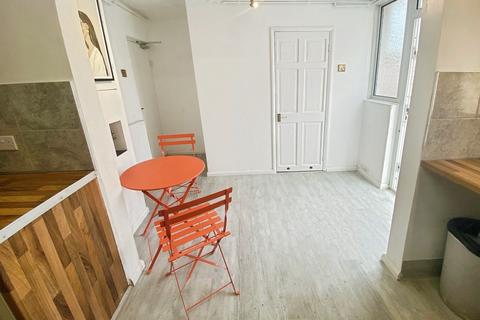 4 bedroom townhouse to rent, Broad Green, Southampton SO14
