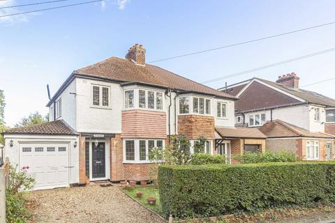 undefined, Manor Gardens, Sunbury-On-Thames TW16