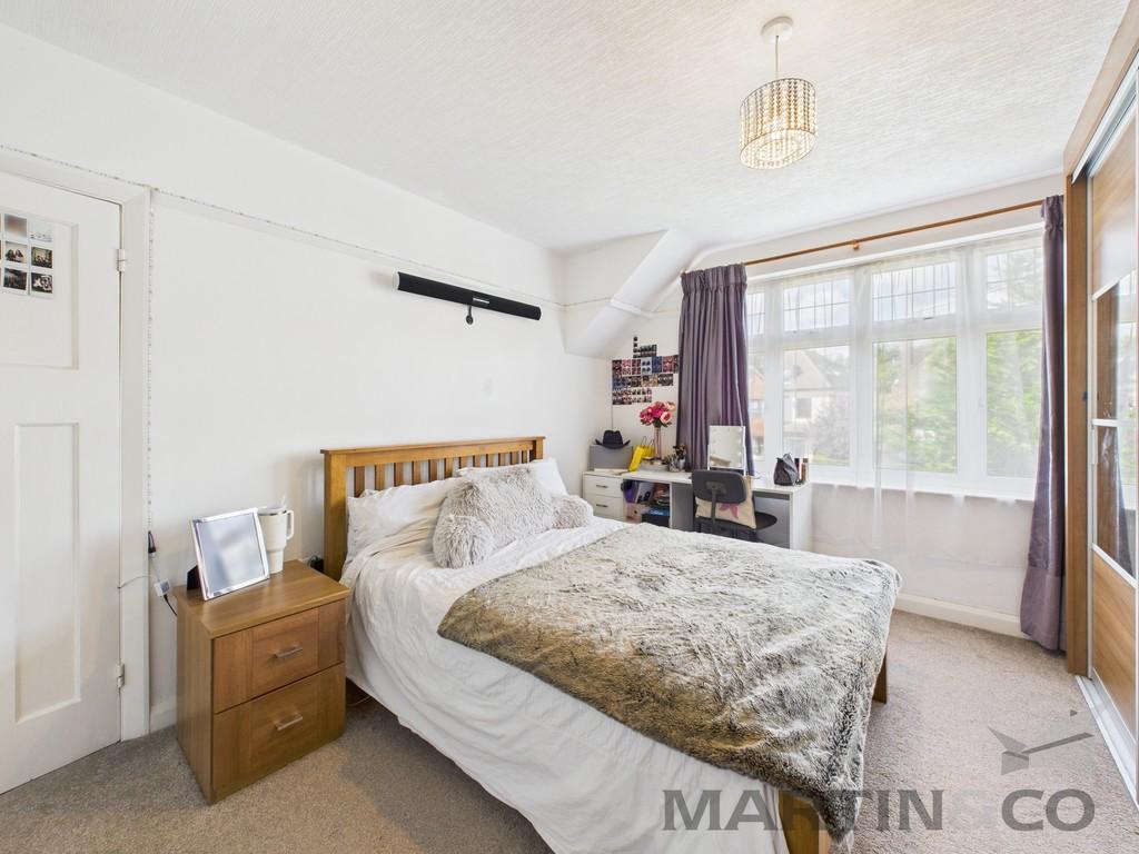 25 Bedroom 1