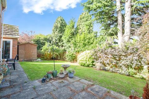 4 bedroom detached house for sale, Cottage Gardens, Hartshill