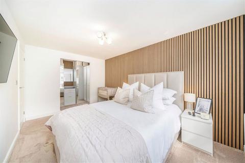undefined, Elizabeth Fry Place, London SE18