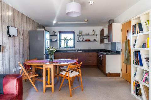 2 bedroom apartment for sale, Hornsey Street, Holloway, London, N7