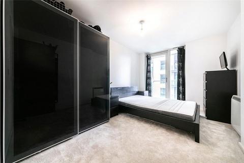 3 bedroom flat for sale, Millharbour, London E14