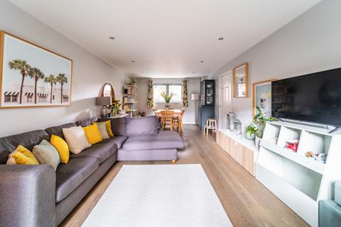 undefined, Bemerton Street, Islington, London, N1