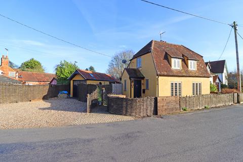 3 bedroom detached house for sale, Gaston Street, East Bergholt