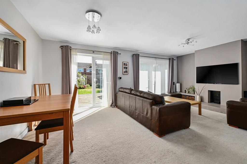 1 Selborne Close (6)
